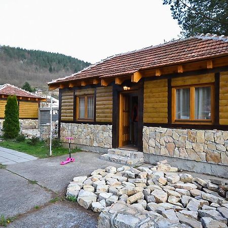 Antik Hotel Foca Buitenkant foto