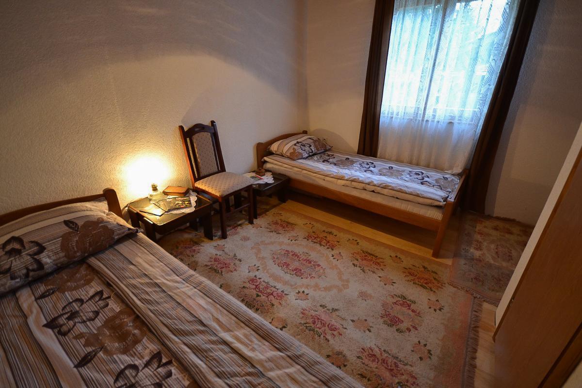 Antik Hotel Foca Buitenkant foto