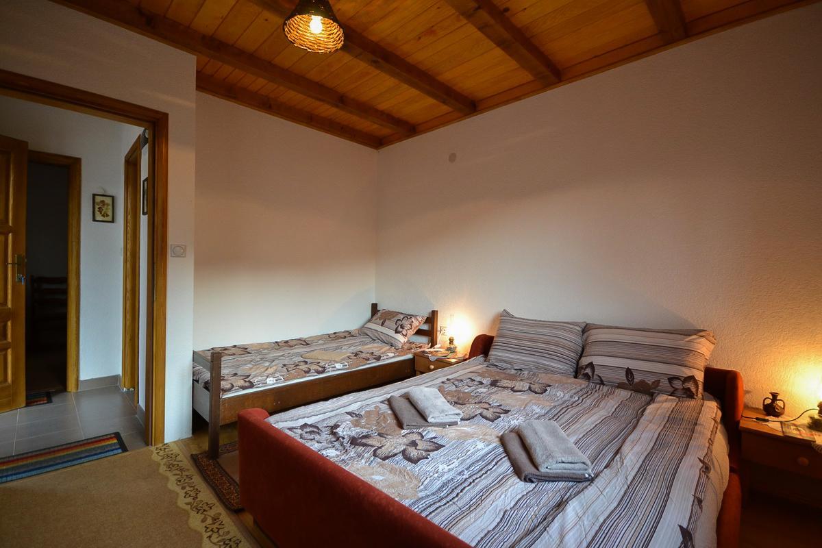 Antik Hotel Foca Buitenkant foto
